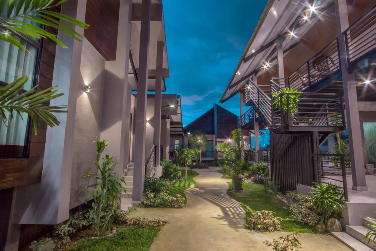 Villa Paddy Padang Mat Sirat Bagian luar foto